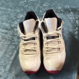 Air Jordan 11 Retro Low White Red Sneakers